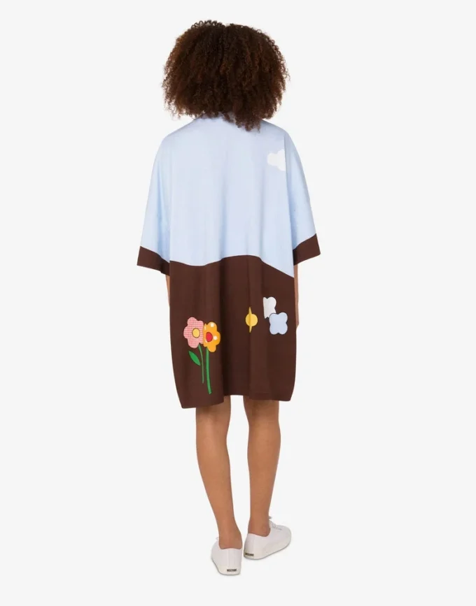 Abito oversize in cotone pesante Archivio Abito oversize in cotone pesante Archivio