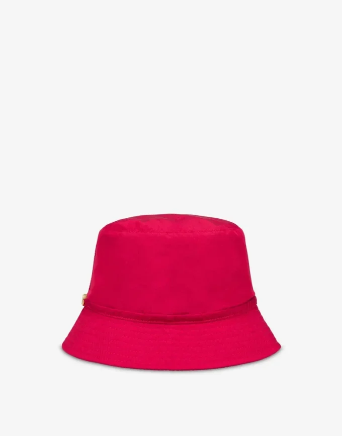 Cappello a secchiello con logo in lettere