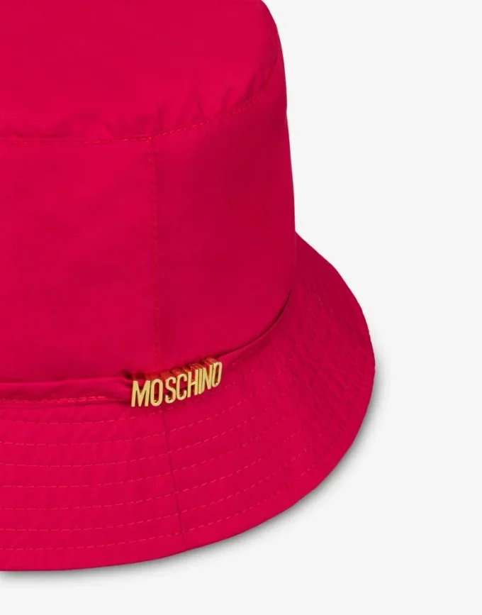 Cappello a secchiello con logo in lettere