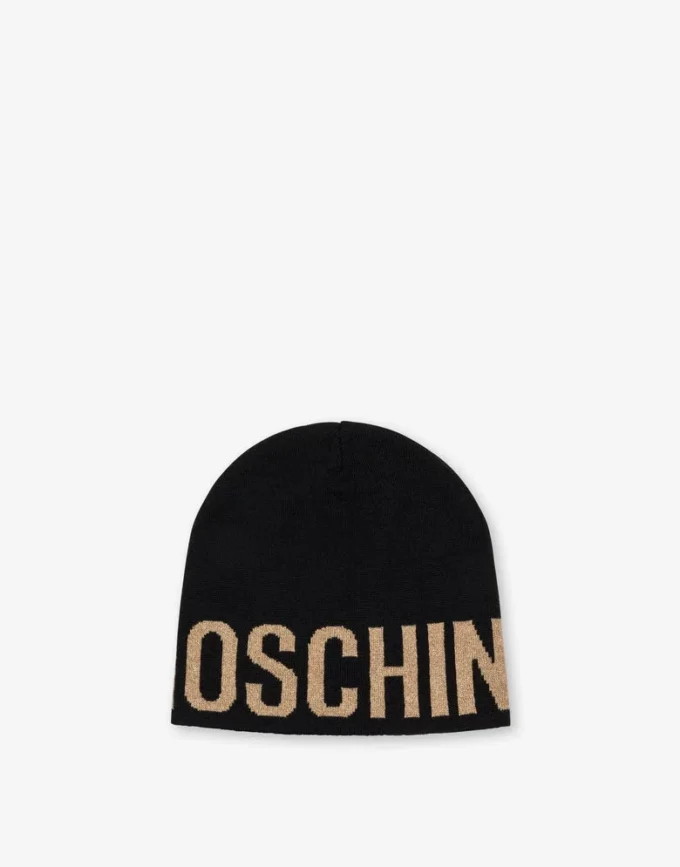 Cappello in maglia con logo in lettere dorate
