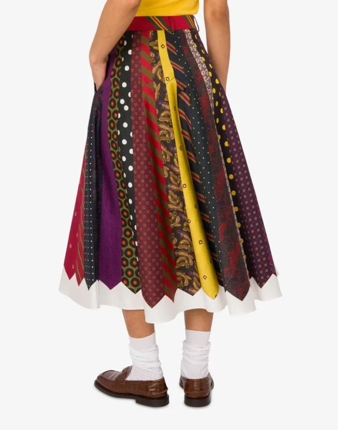 Gonna in gabardine di cotone Archivio Gonna in gabardine di cotone Archivio