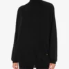 Maglione in lana con M dorata ritagliata