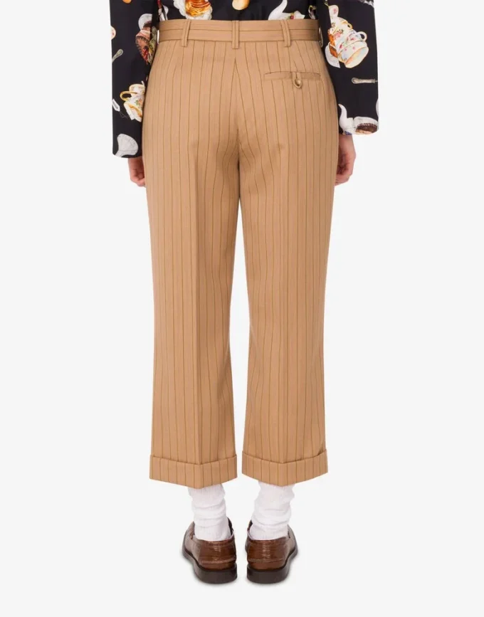 Pantaloni corti in lana Pantaloni corti in lana