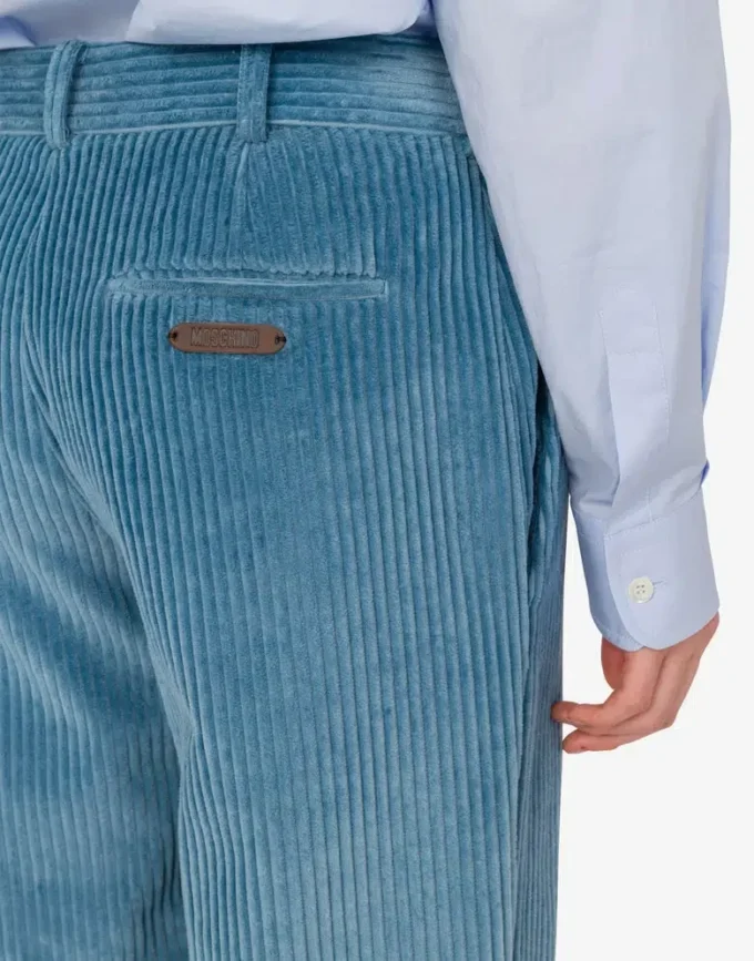Pantaloni cropped in velluto a coste Pantaloni cropped in velluto a coste