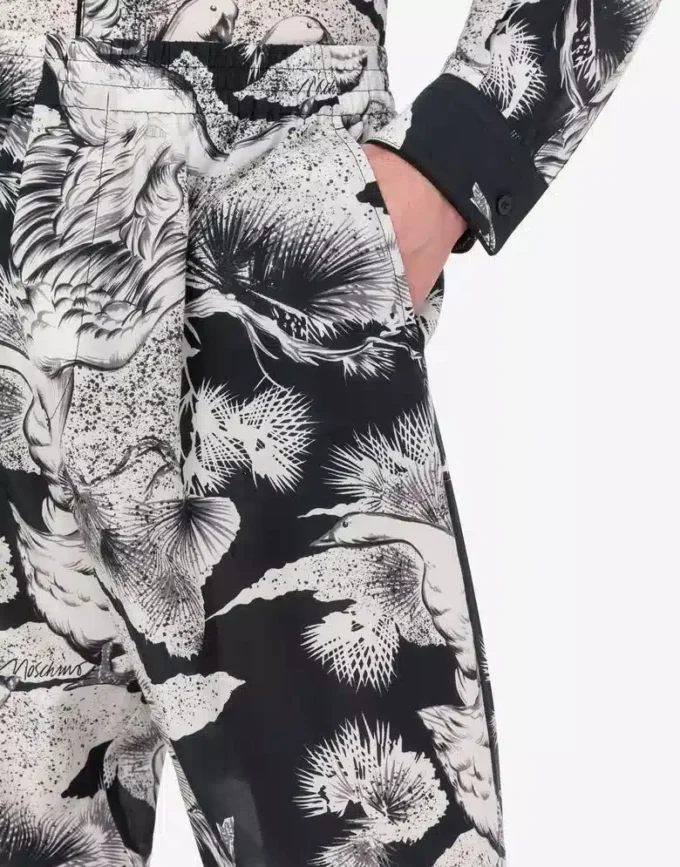 Pantaloni leggeri in popeline di cotone con stampa oca Pantaloni leggeri in popeline di cotone con stampa oca