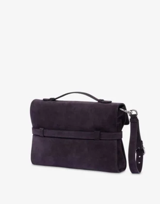 pochette moschino tie me esclusiva online 2 330x421 - Pochette Moschino Tie Me: esclusiva online