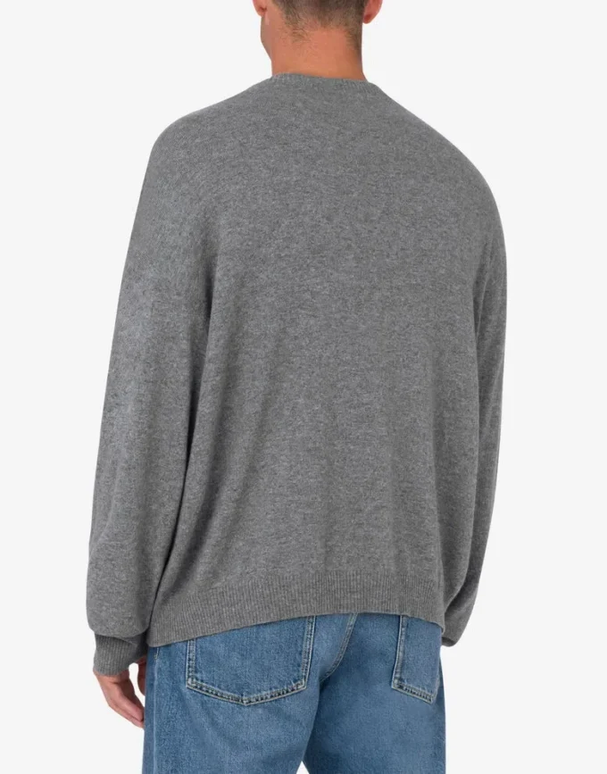 Pullover in lana e cashmere Ricamo con corona di alloro Pullover in lana e cashmere Ricamo con corona di alloro