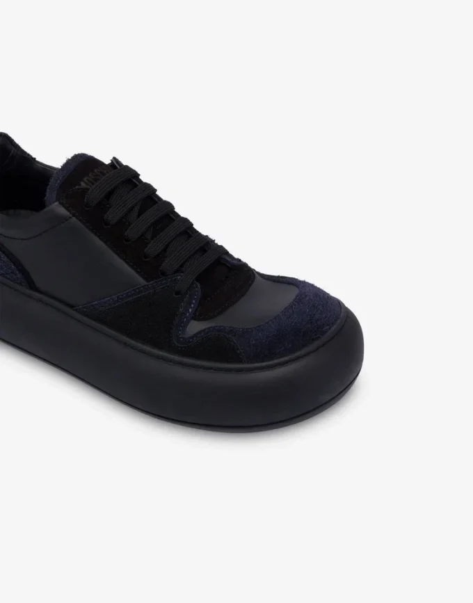 Sneakers in pelle scamosciata e pelle di vitello Sneakers in pelle scamosciata e pelle di vitello